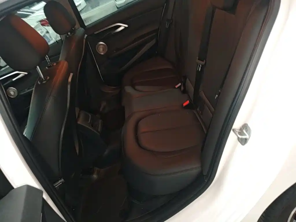 BMW 1 Series — миниатюра 17