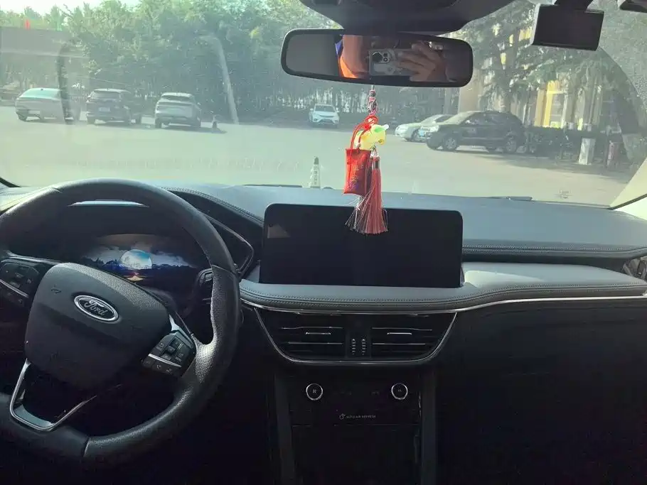 Ford Escape — миниатюра 12