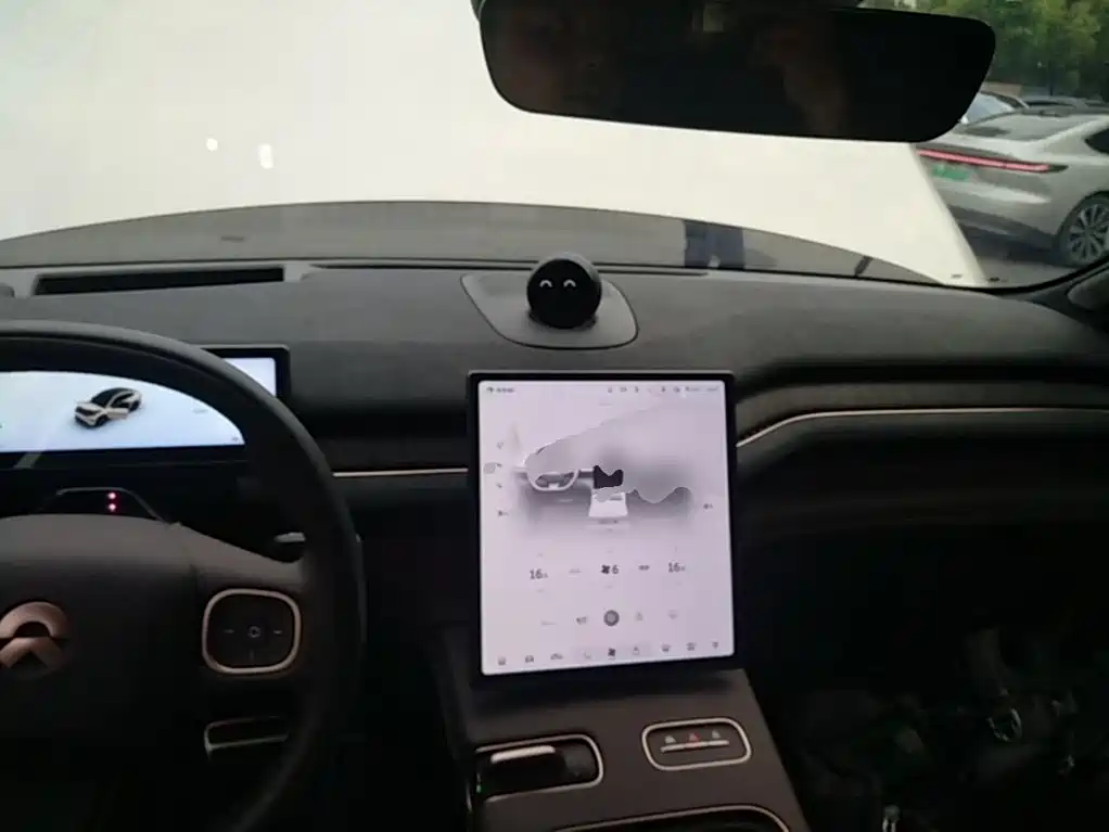 NIO EC7 — миниатюра 10