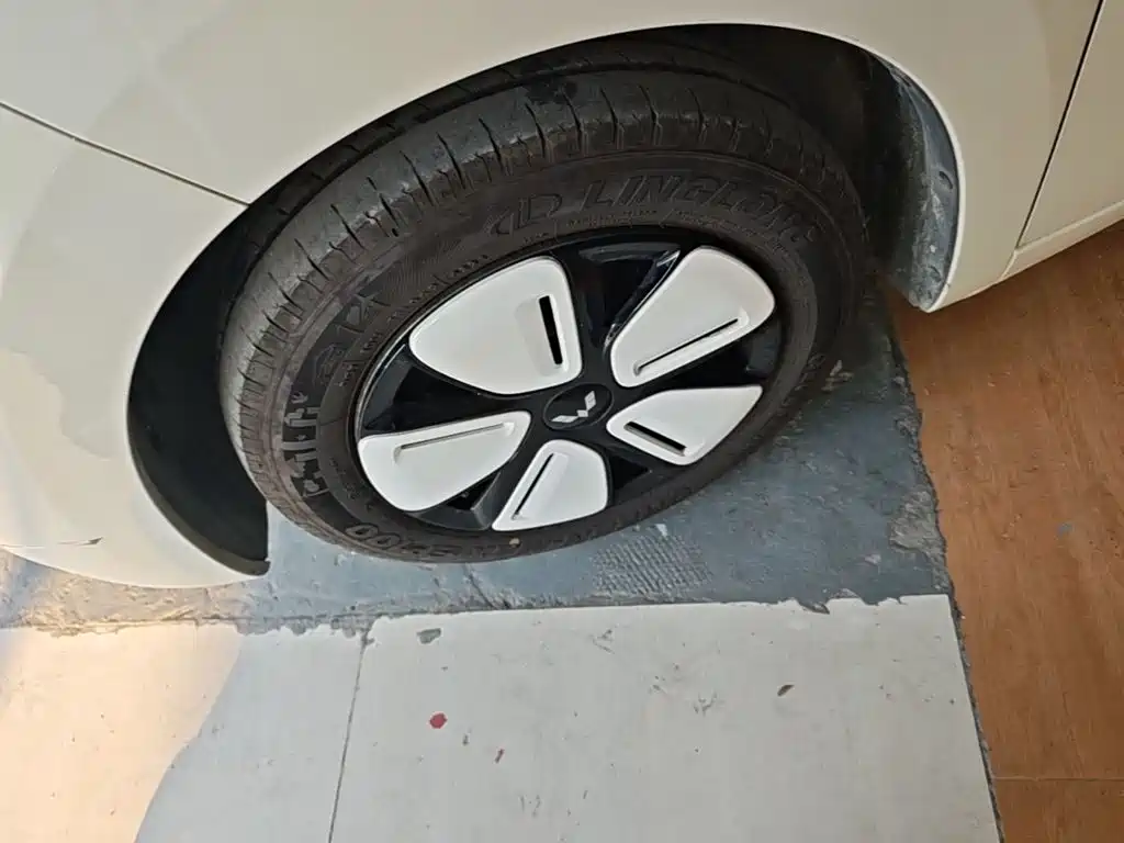 Wuling MINIEV — миниатюра 23