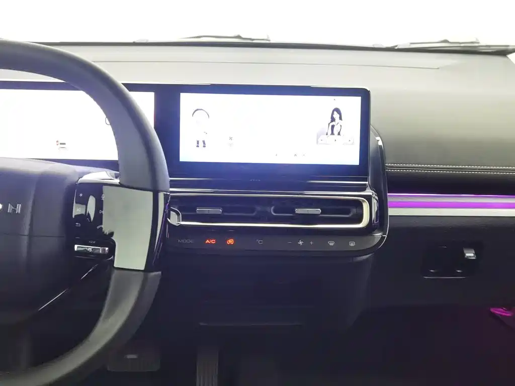 Baojun KiWi EV — миниатюра 12