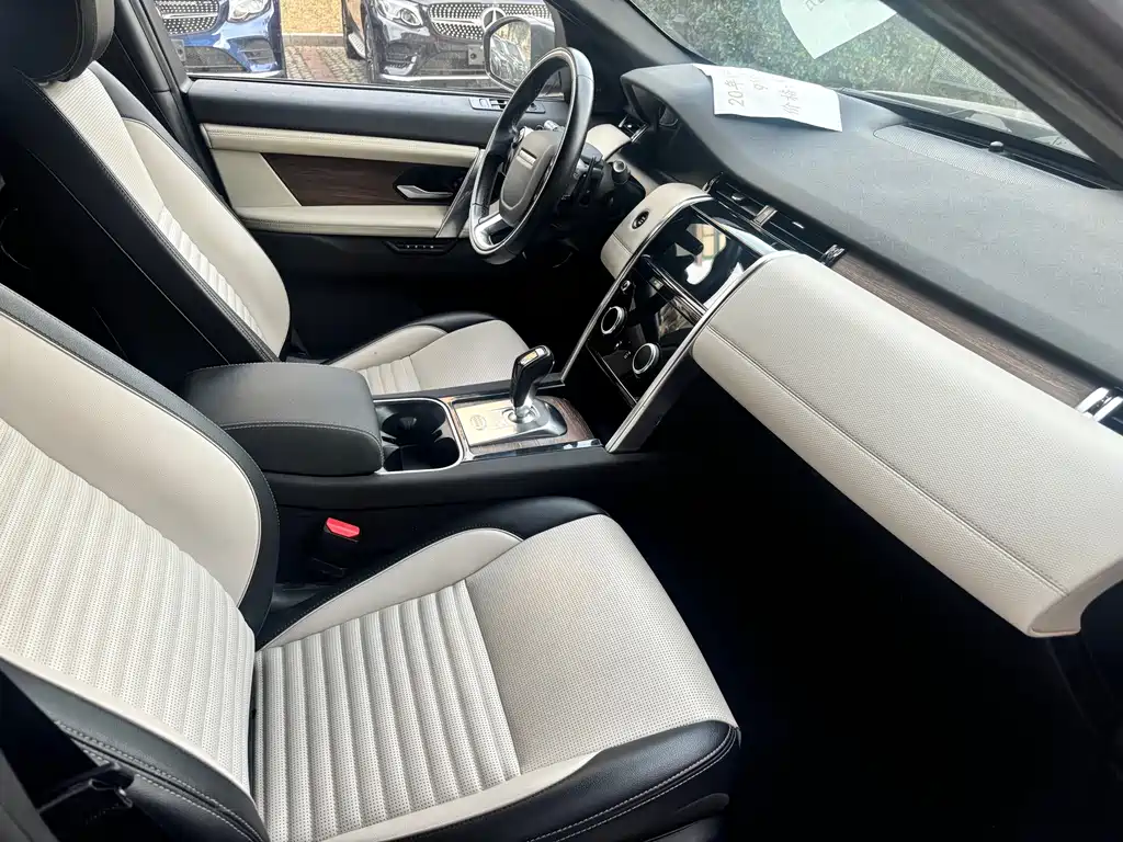 Land Rover Discovery Sport — миниатюра 10