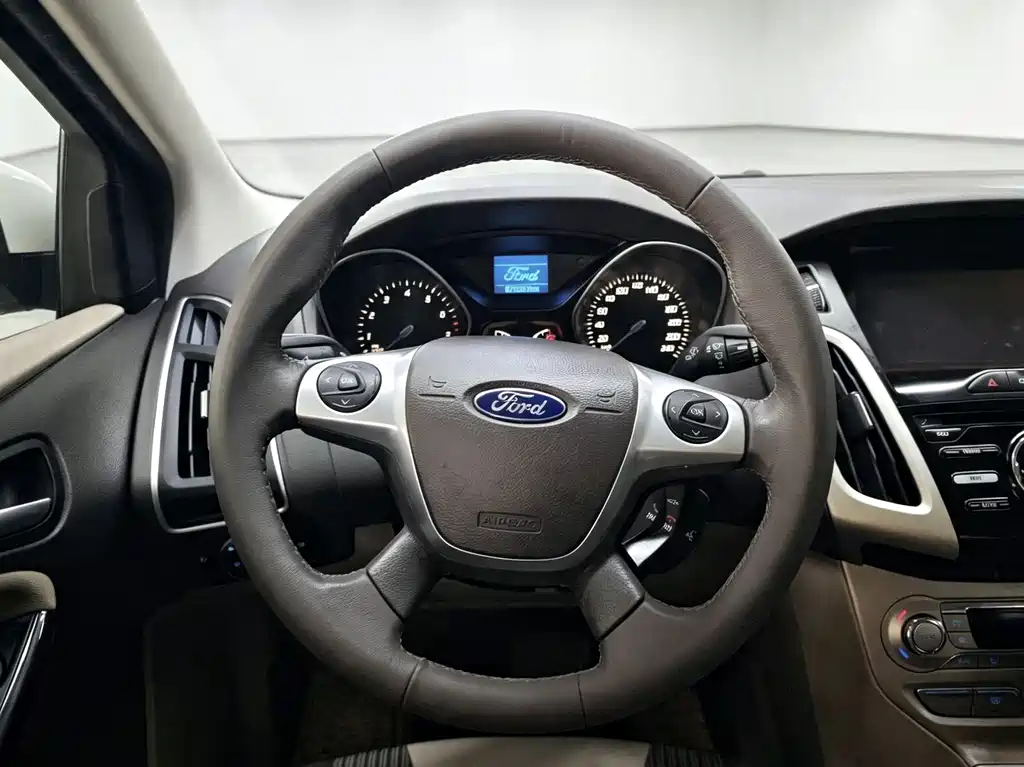 Ford Focus — миниатюра 4
