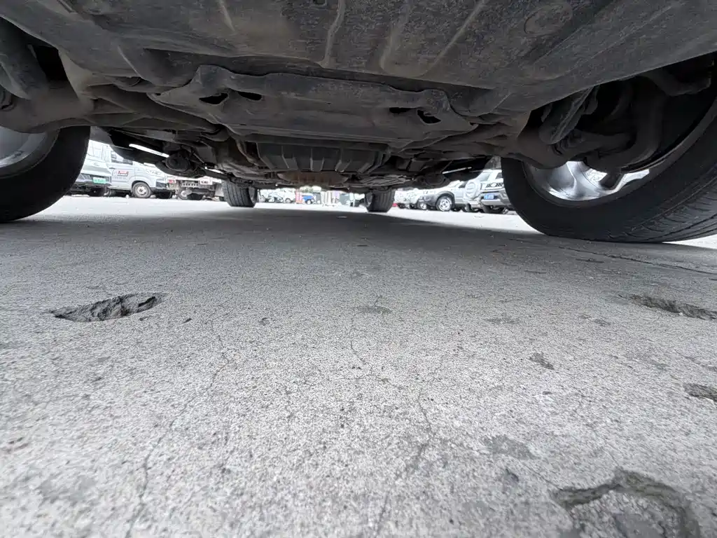 Jeep Grand Cherokee (Import) — миниатюра 12
