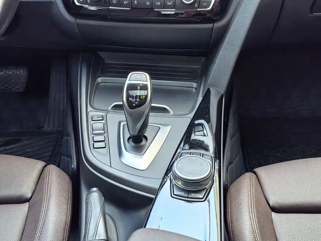 BMW 3 Series — миниатюра 10