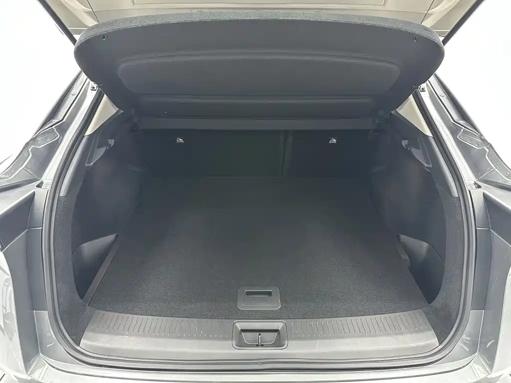 Nissan Ariya — миниатюра 17