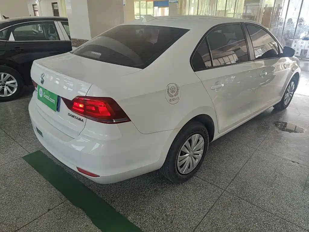 Volkswagen Santana — миниатюра 7