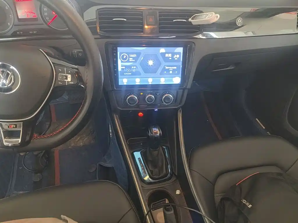 Volkswagen Santana — миниатюра 10