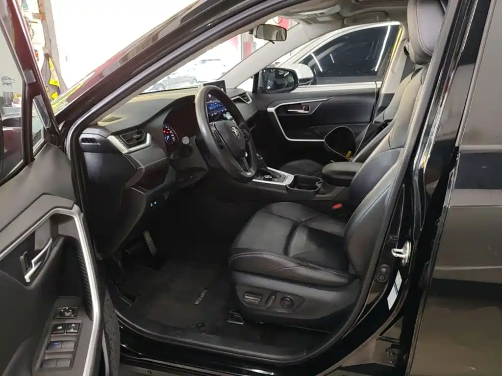 Toyota Wildlander — миниатюра 15