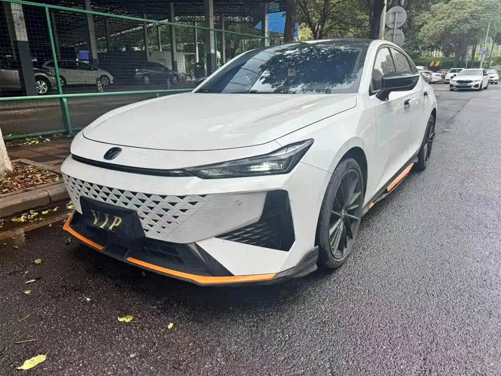 Changan UNI-V 2024