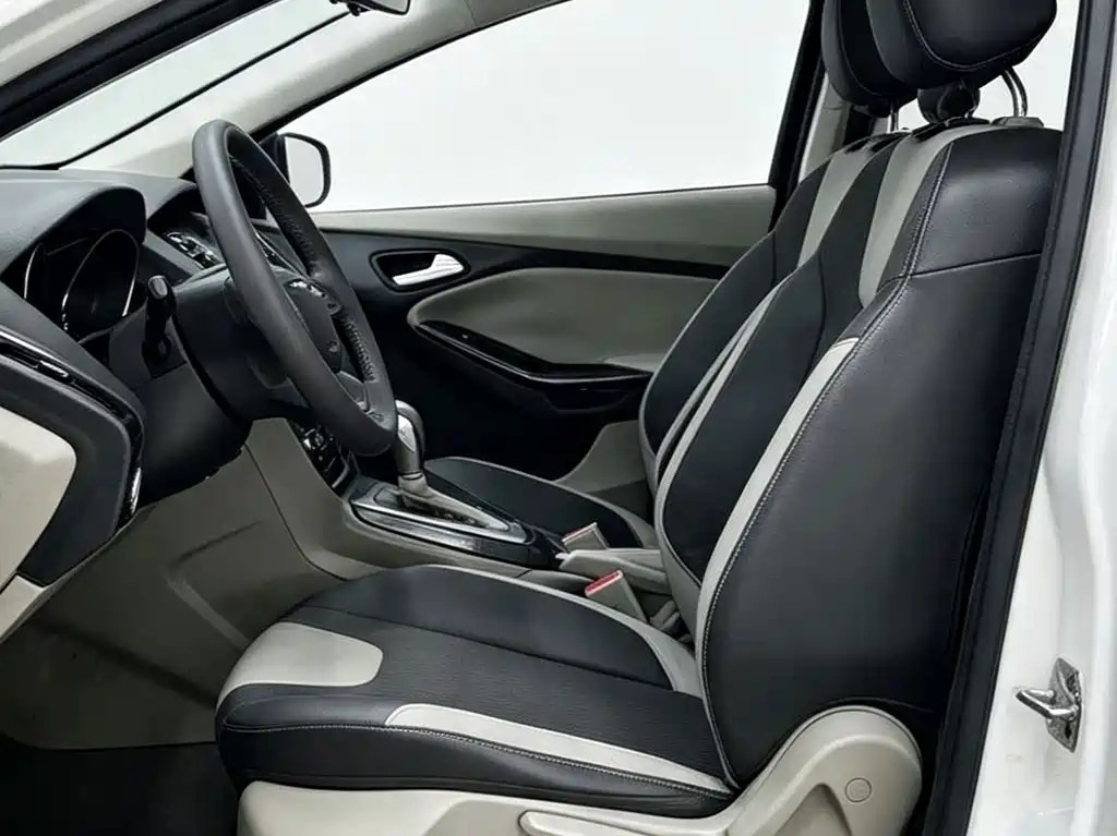 Ford Focus — миниатюра 6