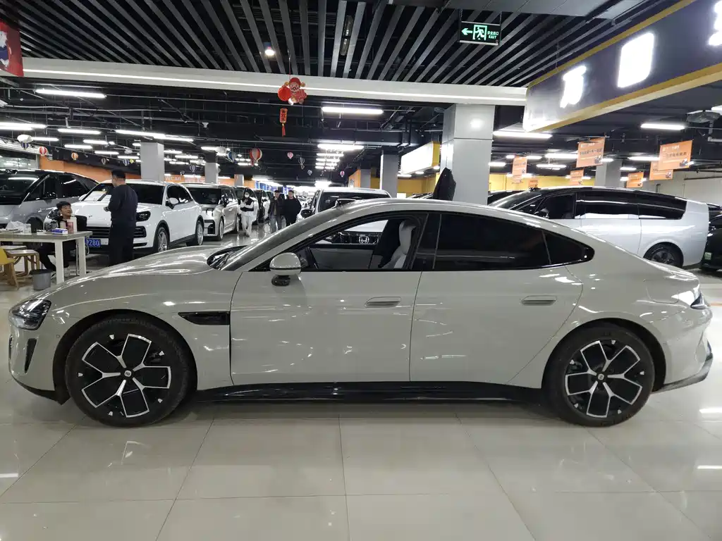 XIAOMI CAR XIAOMI SU7