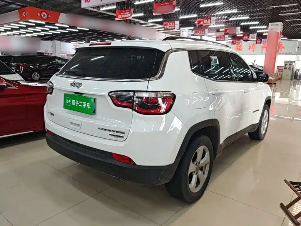 Jeep Compass — миниатюра 7