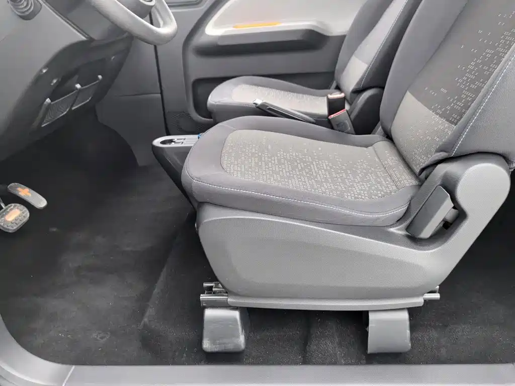 Wuling MINIEV — миниатюра 20