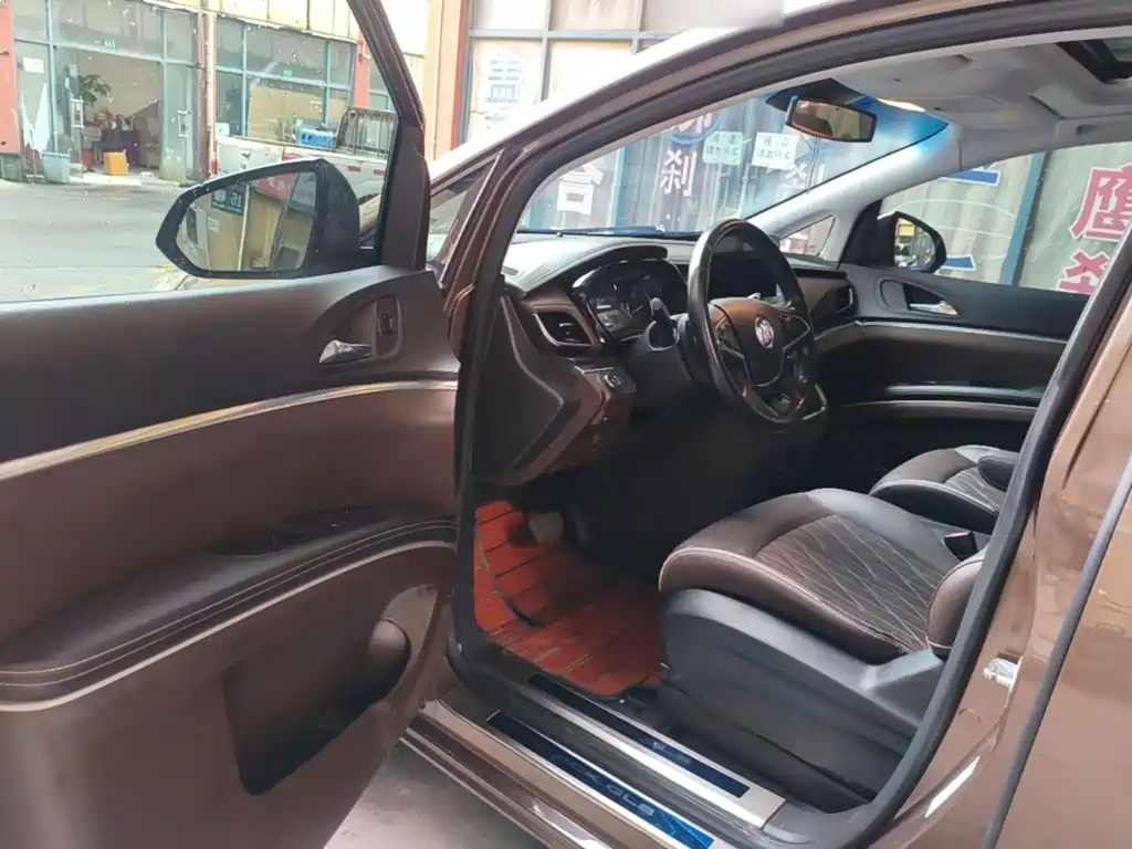 Buick GL8 — миниатюра 16