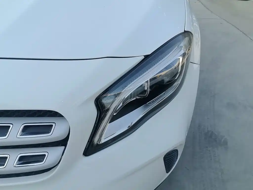 Mercedes-Benz GLA — миниатюра 24