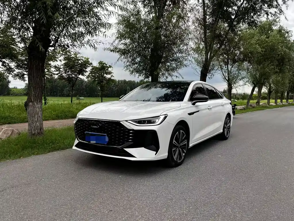 Chery Arrizo 8 PRO