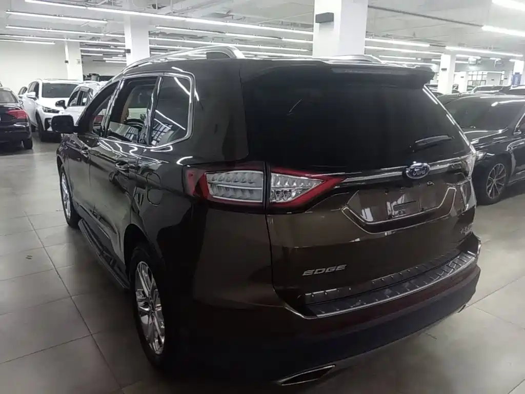 Ford Edge — миниатюра 5