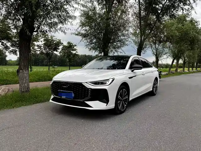 2025 Chery Arrizo 8