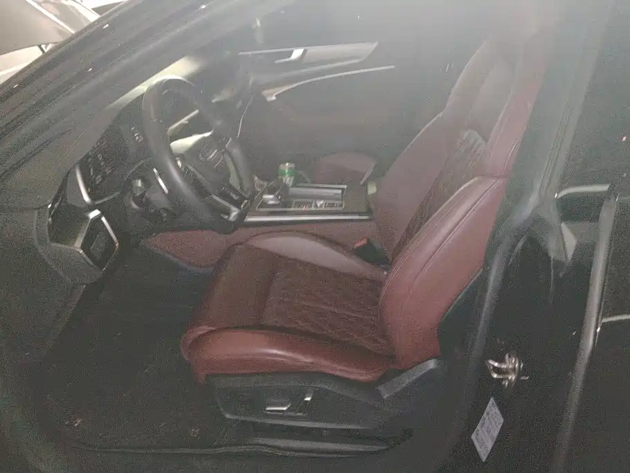 Audi A7L — миниатюра 9