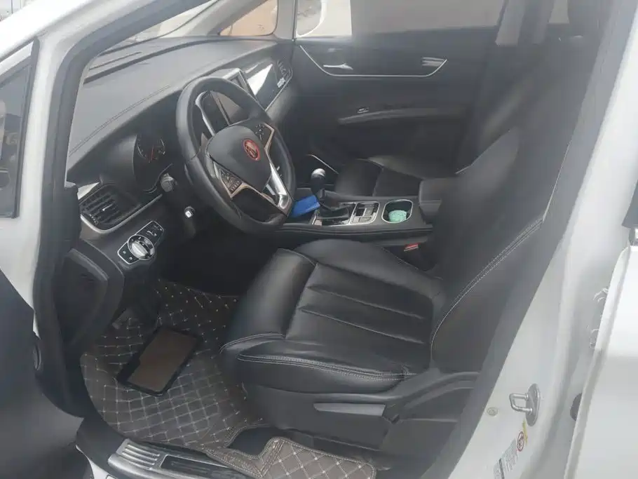 BYD MAX — миниатюра 9