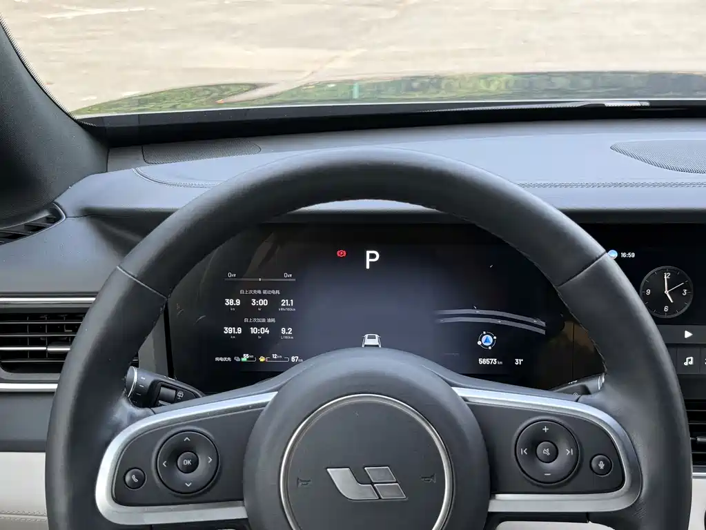 Li Auto Li ONE — миниатюра 12