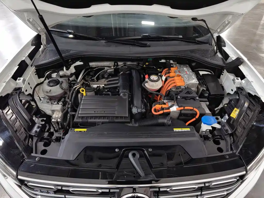 Volkswagen 探岳 GTE — миниатюра 6
