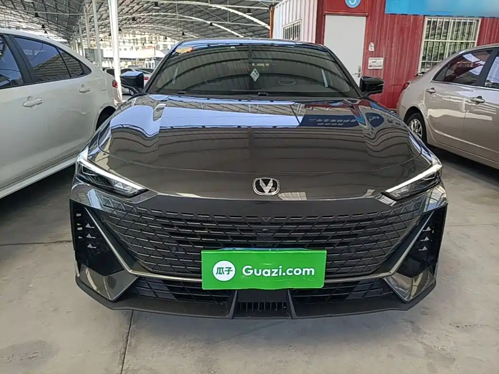 Changan UNI-V — миниатюра 3