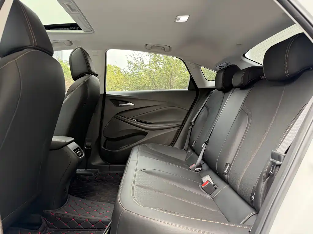 Buick Verano — миниатюра 11