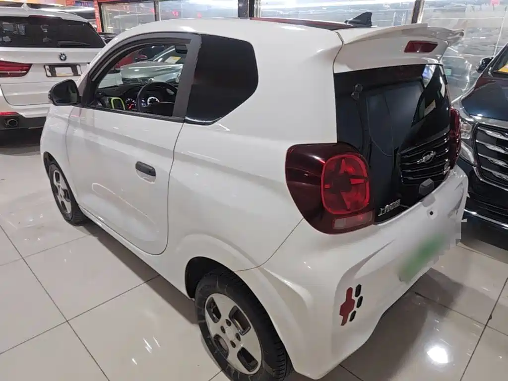 Roewe Clever — миниатюра 5
