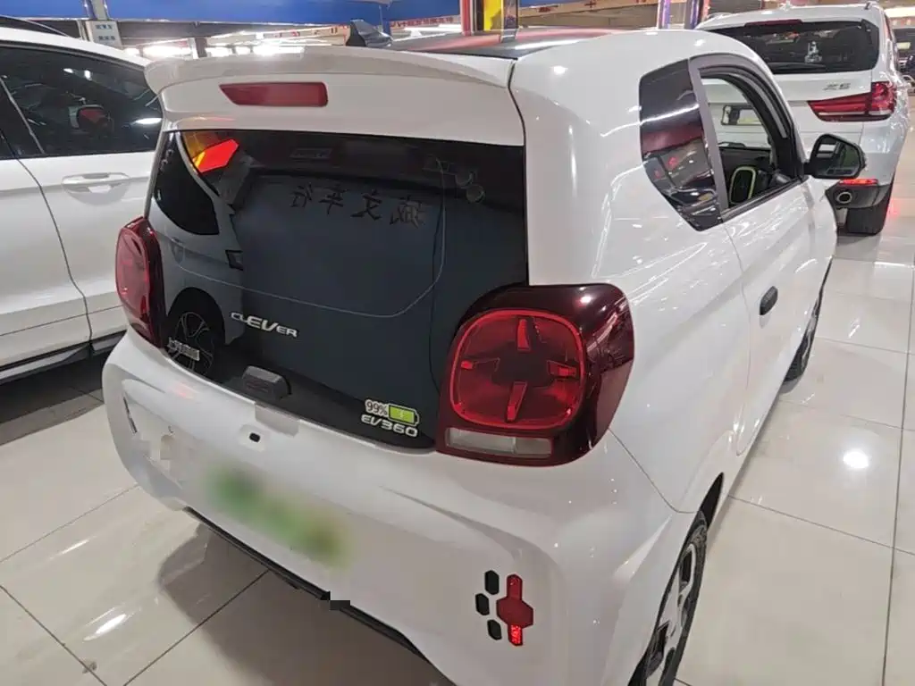 Roewe Clever — миниатюра 7