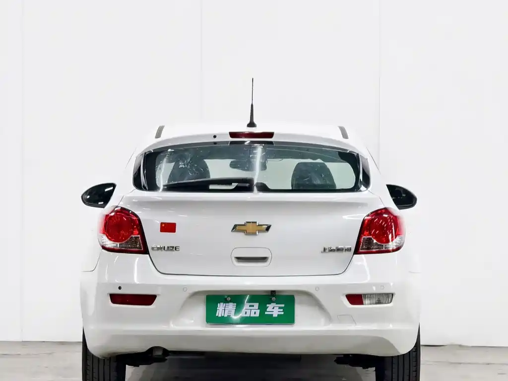 Chevrolet Cruze 2013 1.6L MT Luxury