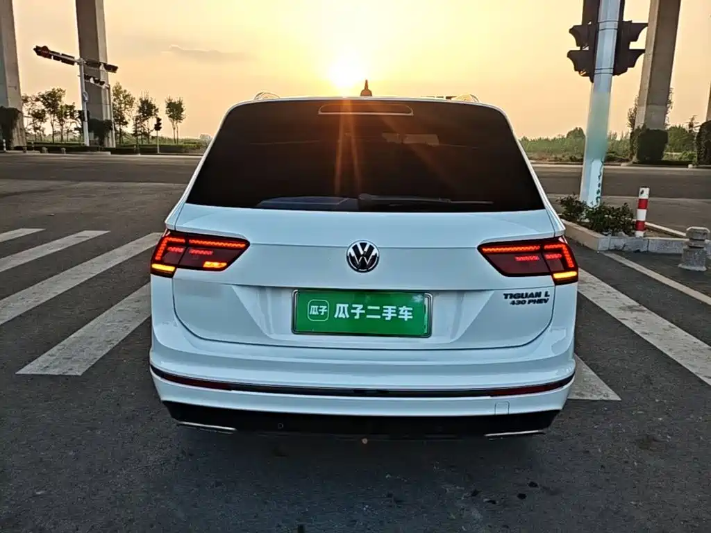 Volkswagen Tiguan L PHEV — миниатюра 6