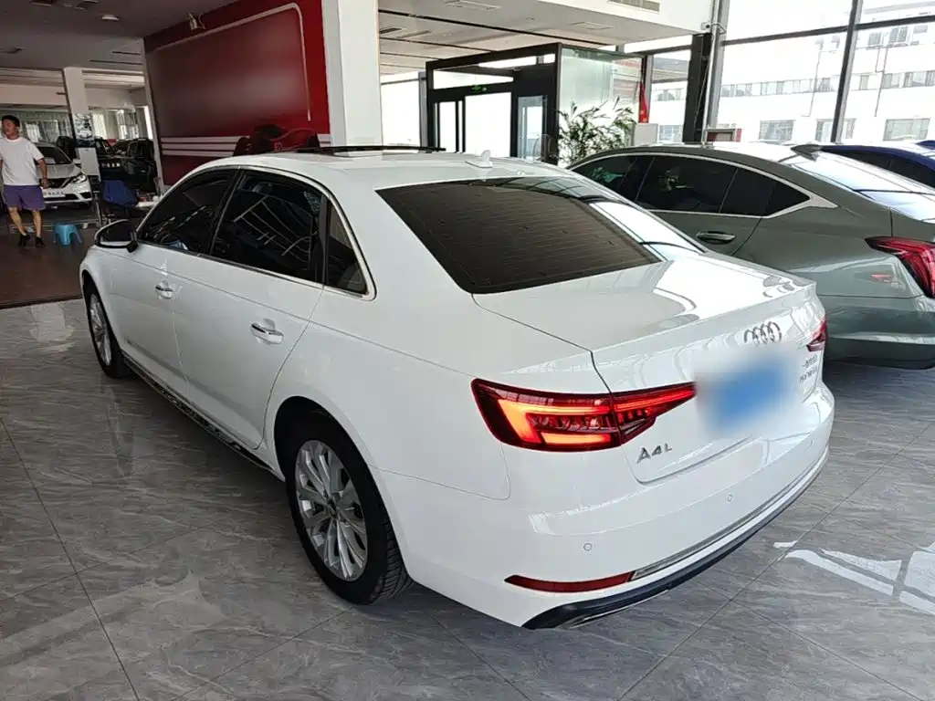 Audi A4L — миниатюра 5