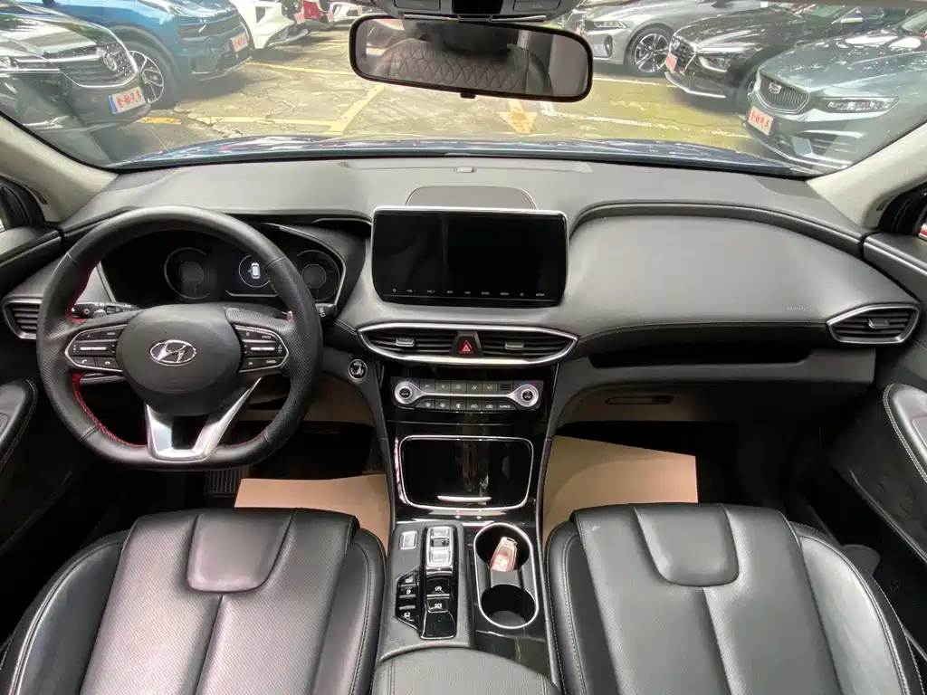 Hyundai Santa Fe — миниатюра 10