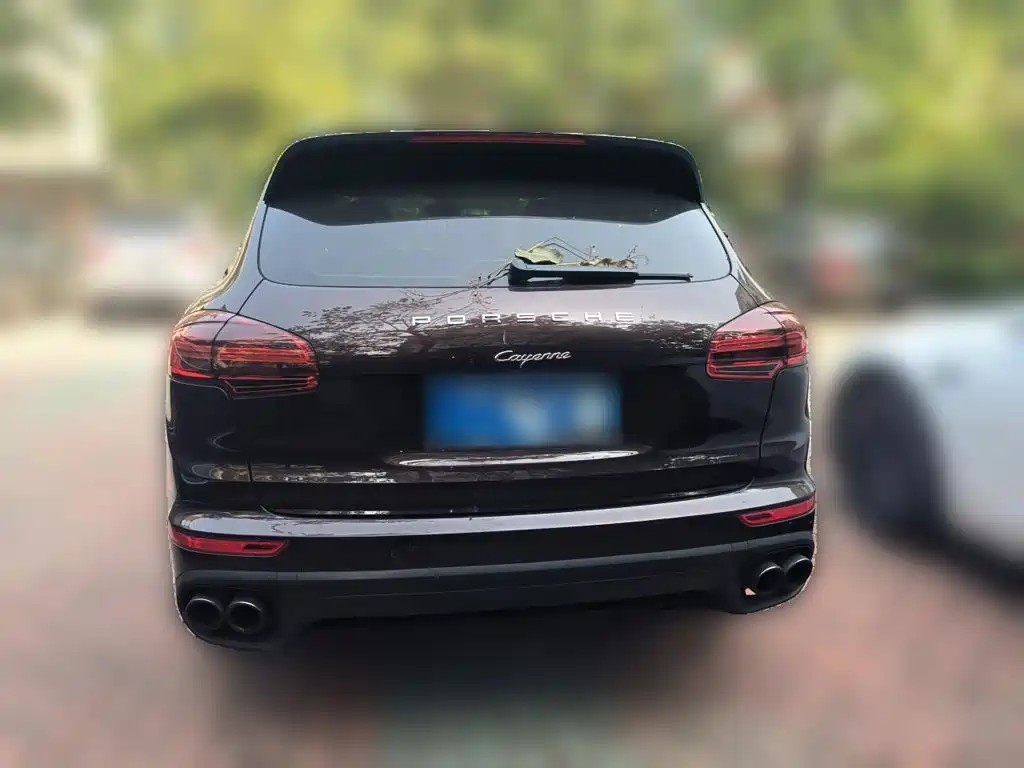 Porsche Cayenne — миниатюра 5