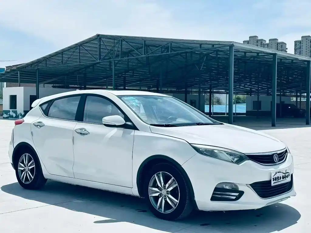 Changan Eado XT — миниатюра 3