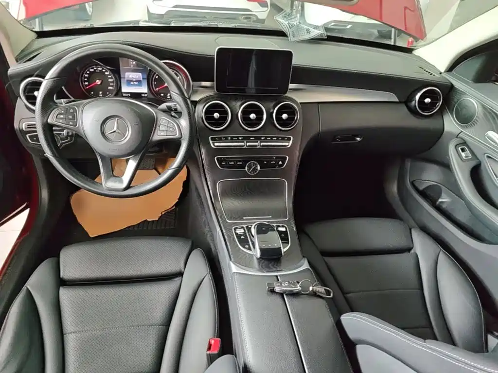 Mercedes-Benz C-Class — миниатюра 10
