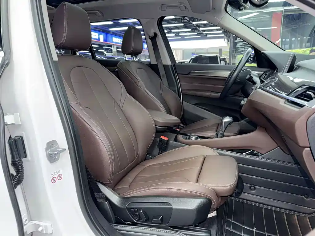 BMW X1 — миниатюра 10