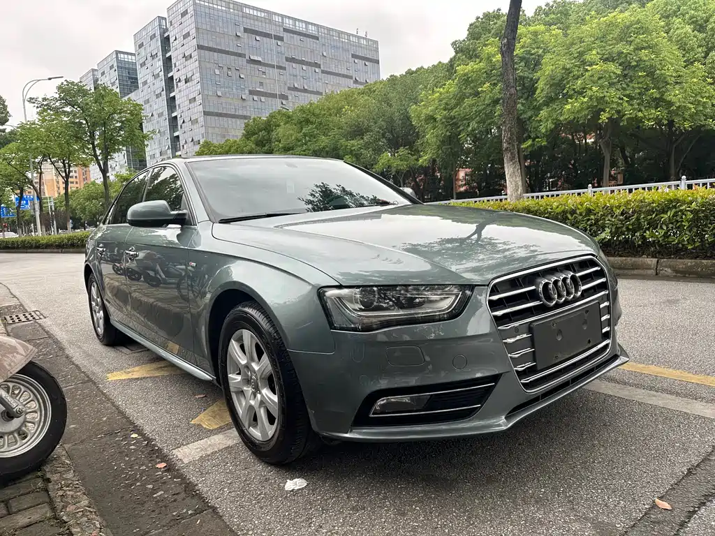Audi A4L 2013 35 TFSI AT