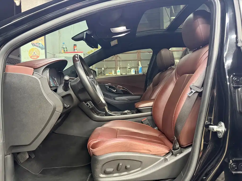 Buick LaCrosse — миниатюра 22