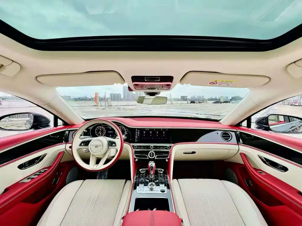 Bentley Flying Spur — миниатюра 5