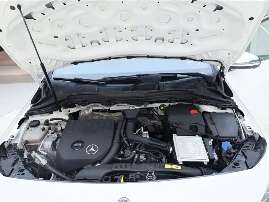 MERCEDES-BENZ B CLASS