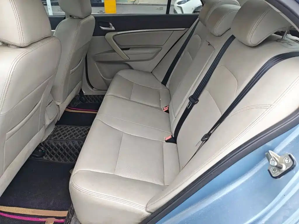 Geely Emgrand — миниатюра 17