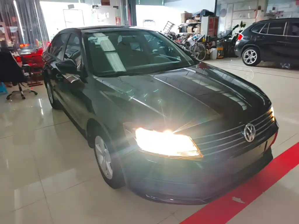 Volkswagen Lavida — миниатюра 4