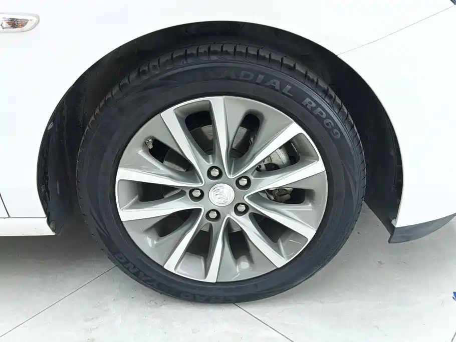 Buick GL6 — миниатюра 6