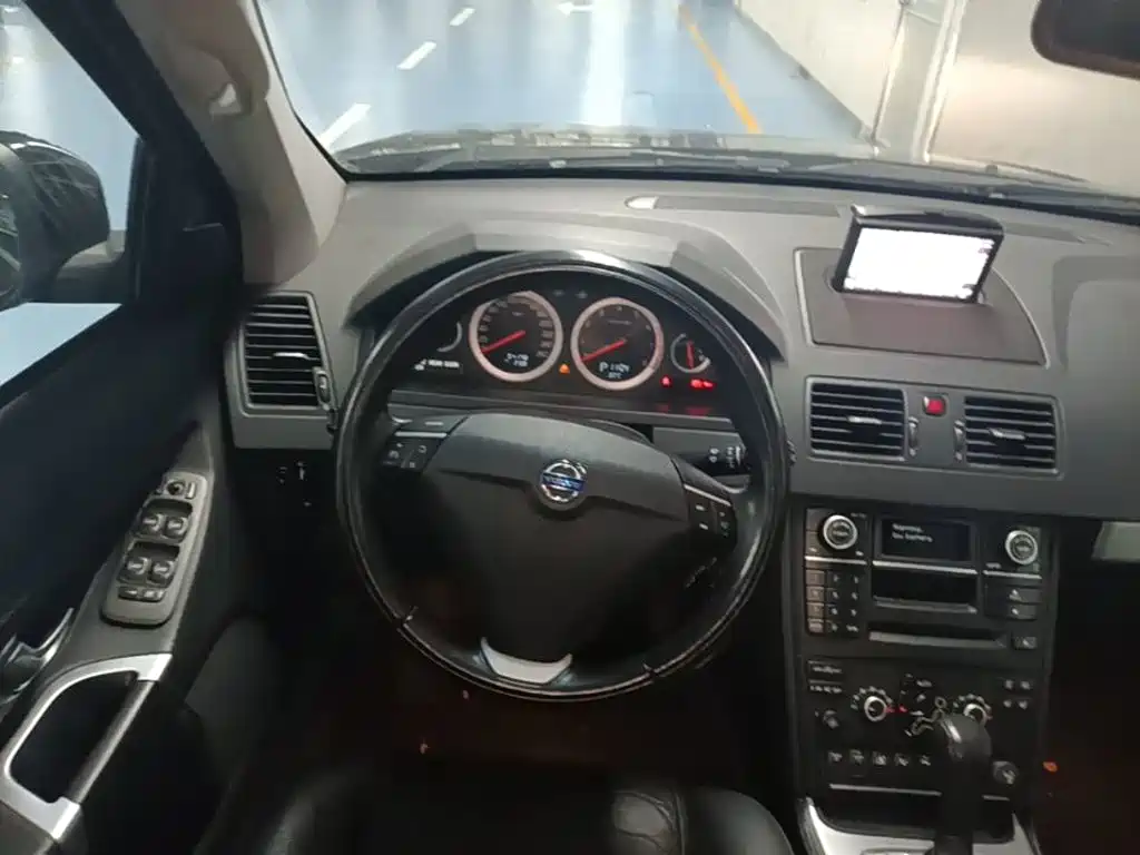 Volvo XC Classic — миниатюра 11