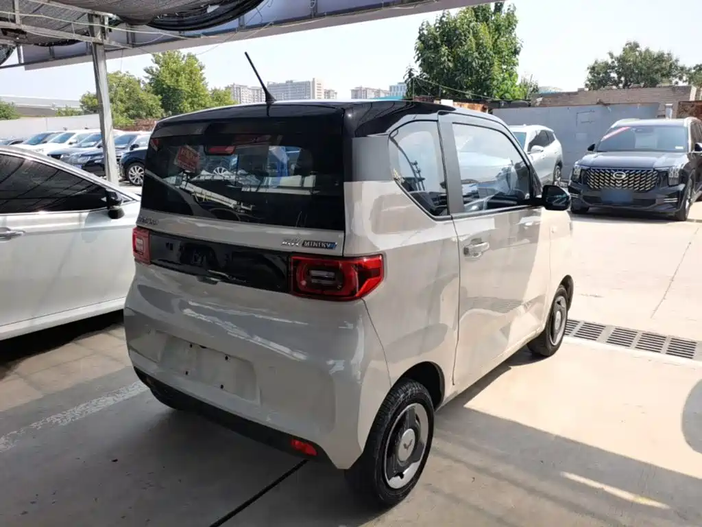 Wuling MINIEV — миниатюра 7