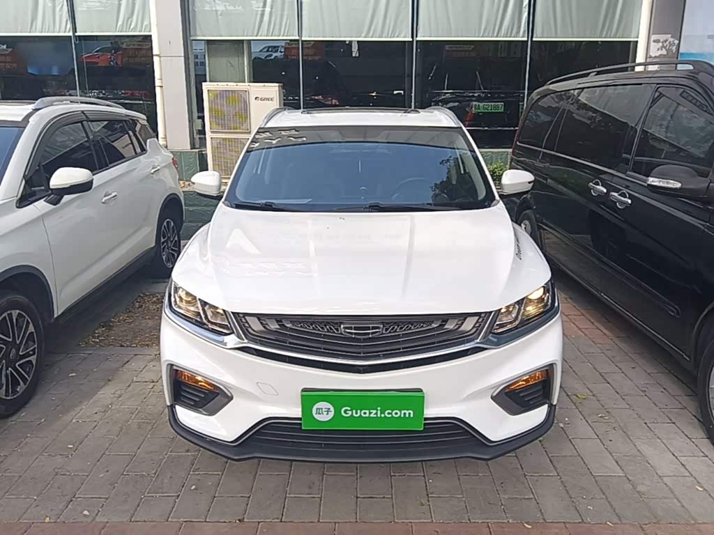 Geely Binyue 1.4 л 2021 г. Белый, пробег 30400 км