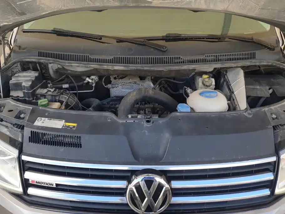Volkswagen Multivan — миниатюра 10
